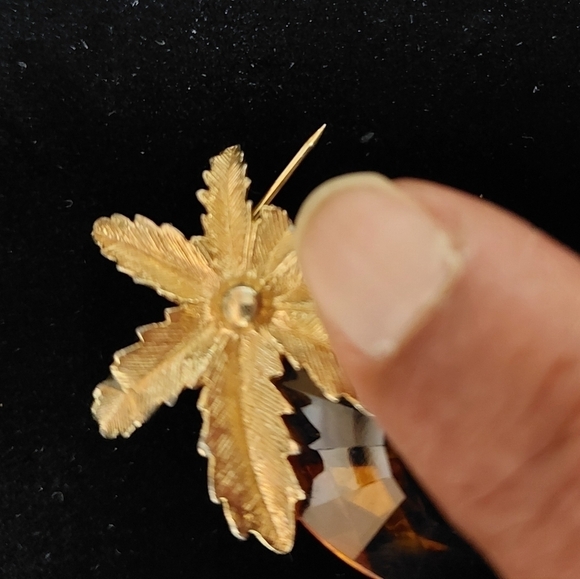 Vintage* 70s Sarah Coventry Pineapple Pendant - Picture 5 of 7